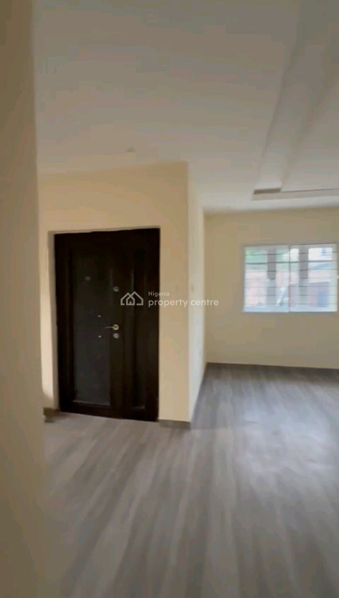 a Standard 3 Bedroom Bungalow, Via Bode Thomas, Eric Moore, Surulere, Lagos, Flat / Apartment for Rent