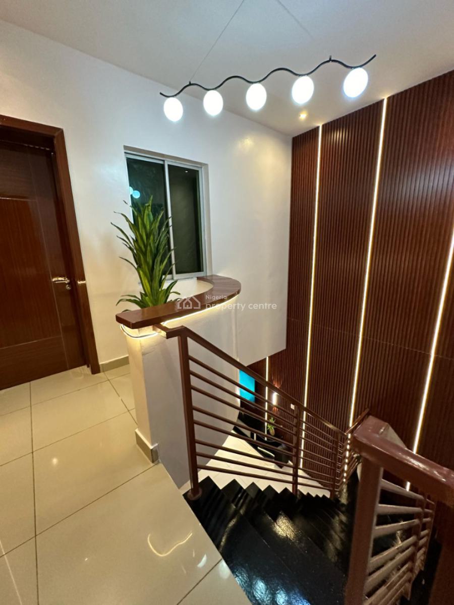 Luxury 2 Bedroom Maisonette with Ps5, Snooker Board, Table Tennis, Richmond Estate, Ikate, Lekki, Lagos, Terraced Duplex Short Let