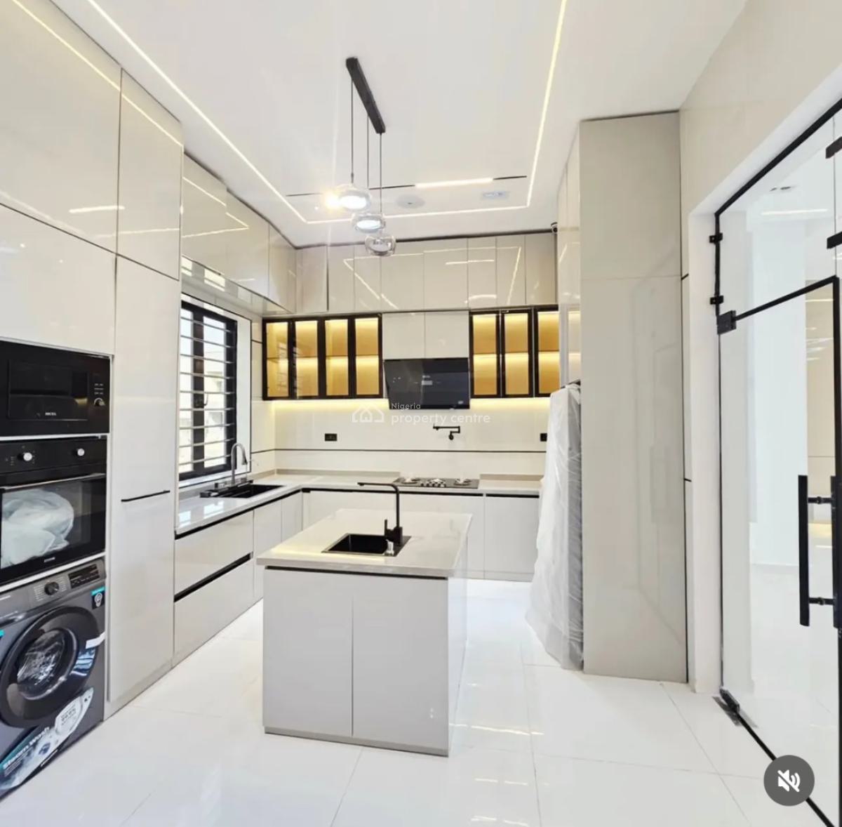 Exquisite 5 Bedroom Detached Home + Bq, Chevron Toll Gate, Lafiaji, Lekki, Lagos, Detached Duplex for Sale