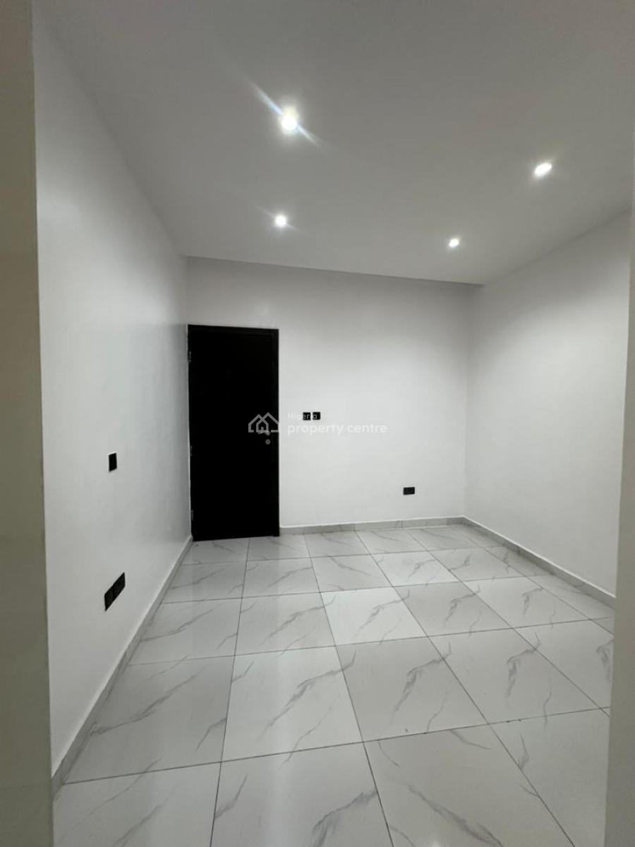 Exquisite 2 Bedroom Apartment, Lekki Phase 1, Lekki, Lagos, Flat / Apartment for Sale