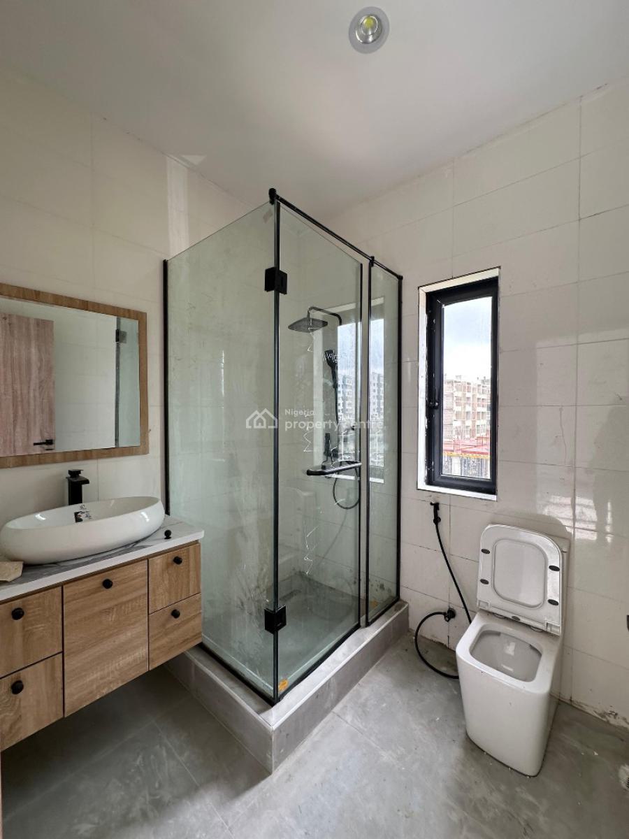 Exquisite 2 Bedroom Apartment, Lekki Phase 1, Lekki, Lagos, Flat / Apartment for Sale