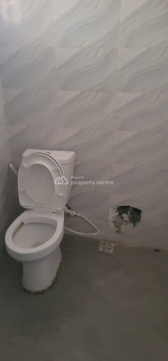 Sharp 2 Bedroom Apartment, Ologolo, Lekki, Lagos, Flat / Apartment for Sale