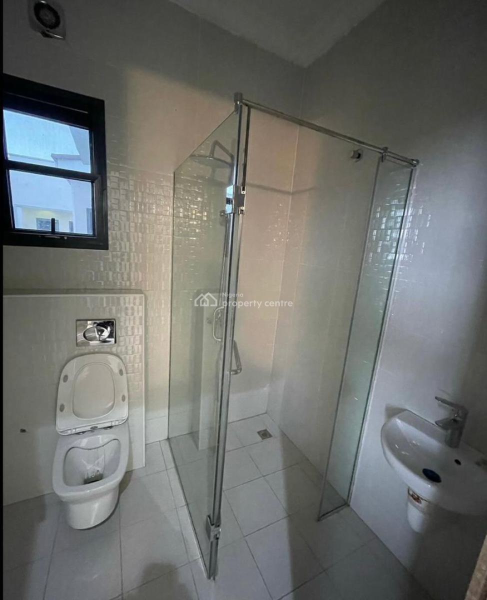 Luxury and Fully Serviced 2 Bedroom Apartment Upstairs, No 11 Pius Igwe Street, Ikate, Lekki, Lagos, Flat / Apartment for Rent