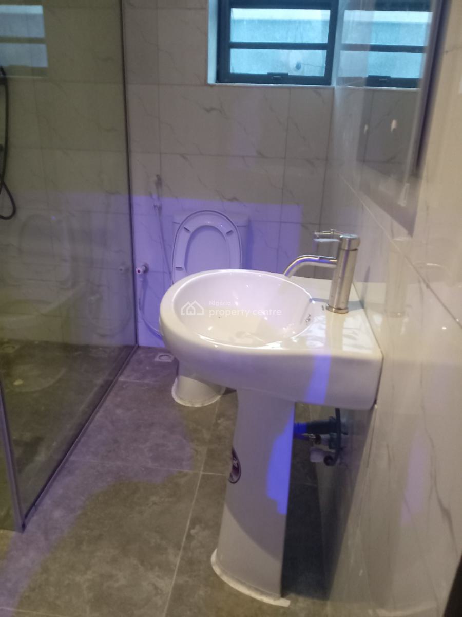 a Luxury 2 Bedroom Flat, General Paint, Ibeju Lekki, Lagos, Flat / Apartment for Rent