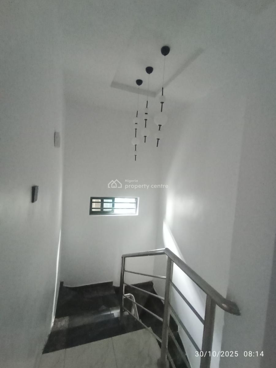 5 Bedrooms for Semi Detached Duplex, Victory Estate, Ago Palace, Isolo, Lagos, Semi-detached Duplex for Rent