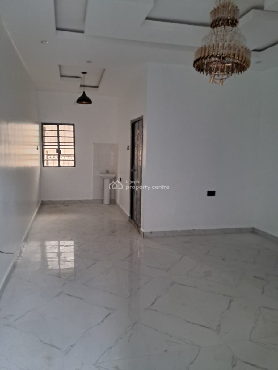 Luxury 2 Bedroom Flat, Across Koka Axis By Jeff, Asaba, Delta, Flat / Apartment for Rent