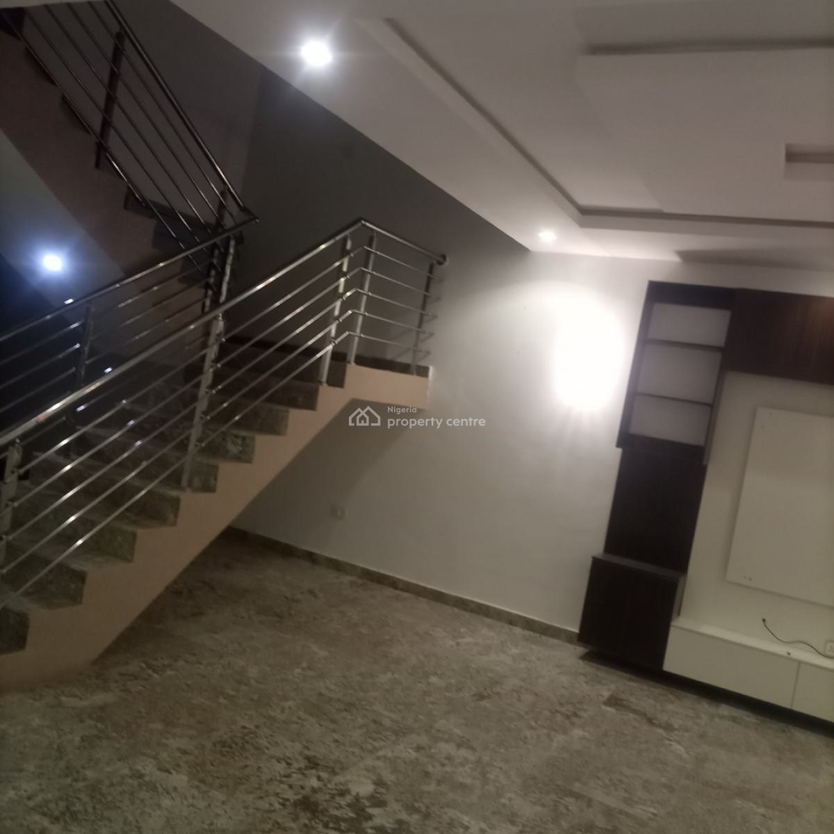 Nice/standard Four(4) Bedrooms Semi-detached Duplex with Bq, Cluster, River Park Estate, Lugbe District, Abuja, Semi-detached Duplex for Rent