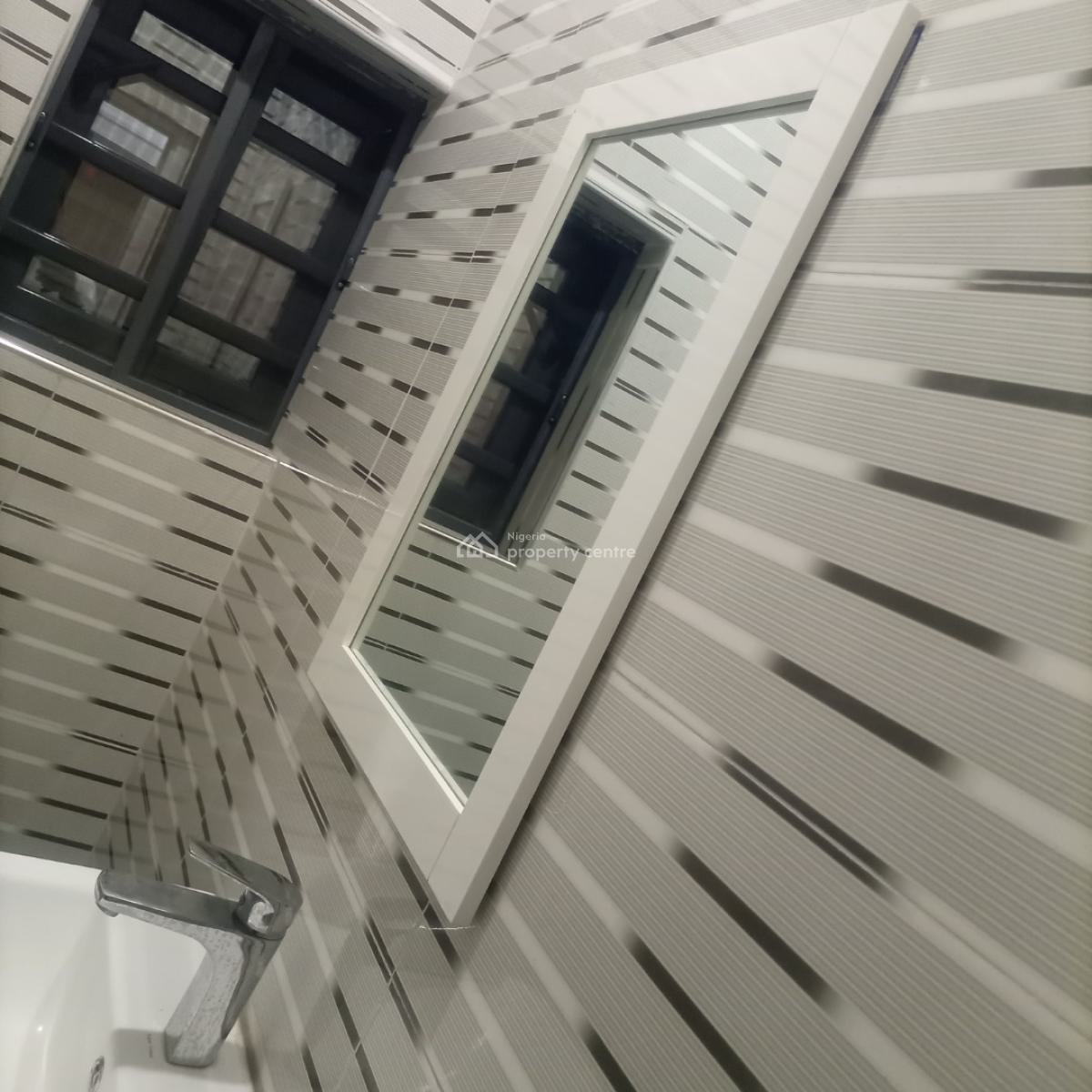 Nice/standard Four(4) Bedrooms Semi-detached Duplex with Bq, Cluster, River Park Estate, Lugbe District, Abuja, Semi-detached Duplex for Rent