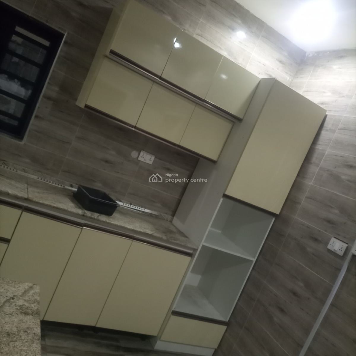 Nice/standard Four(4) Bedrooms Semi-detached Duplex with Bq, Cluster, River Park Estate, Lugbe District, Abuja, Semi-detached Duplex for Rent