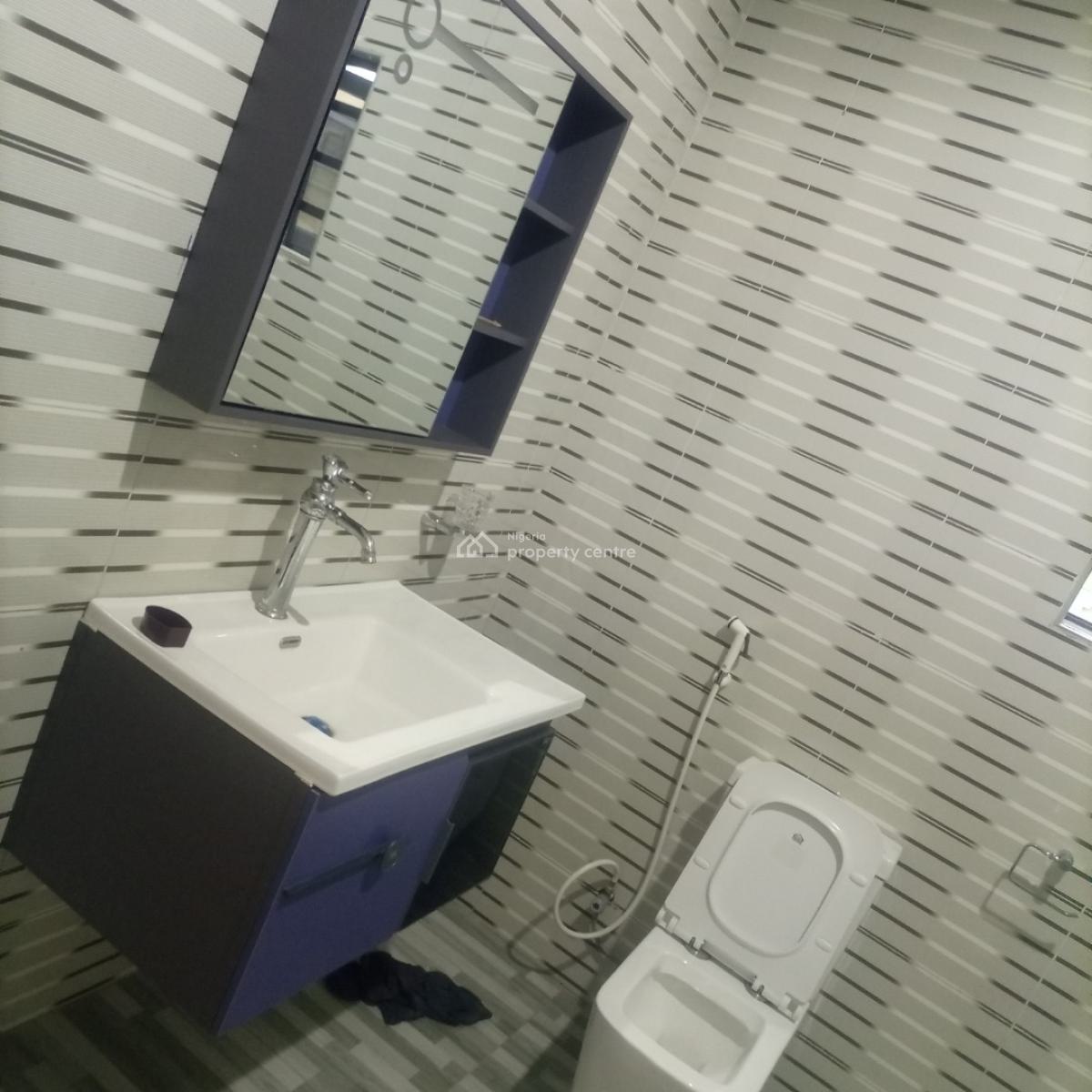 Nice/standard Four(4) Bedrooms Semi-detached Duplex with Bq, Cluster, River Park Estate, Lugbe District, Abuja, Semi-detached Duplex for Rent