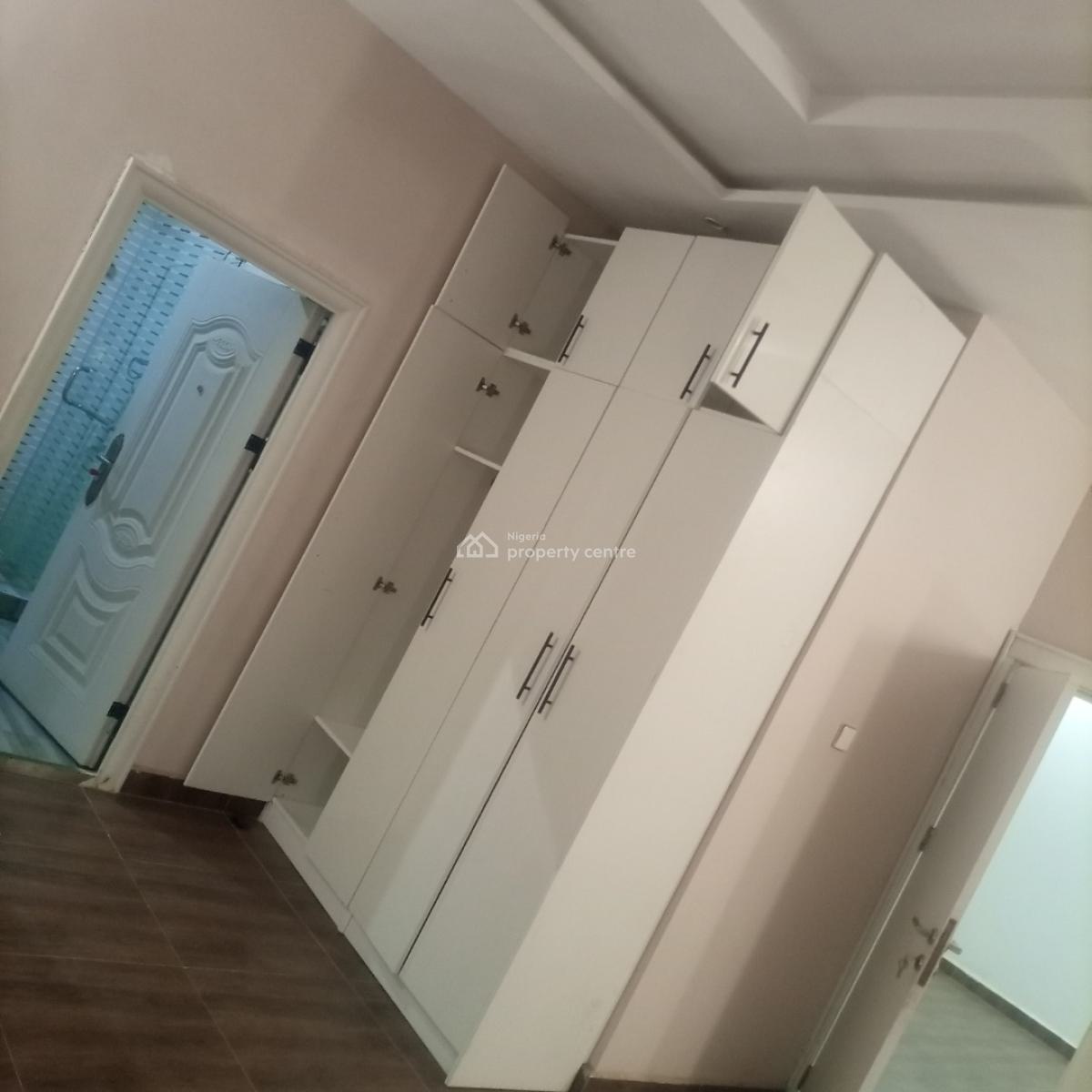 Nice/standard Four(4) Bedrooms Semi-detached Duplex with Bq, Cluster, River Park Estate, Lugbe District, Abuja, Semi-detached Duplex for Rent