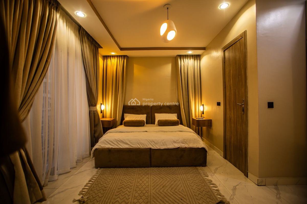 Luxury 3-bedroom Serviced Apartment    Prime Location: Ikate, Lekki, Lekki, Lekki Phase 1, Lekki, Lagos, Detached Duplex Short Let