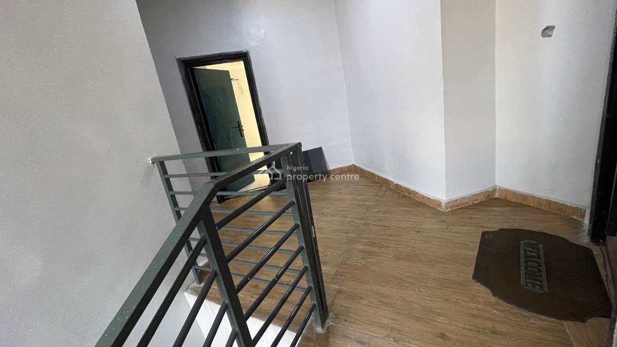 Classic and Spacious 1 Bedroom  Miniflat Apartment, Lekki Phase 1, Lekki, Lagos, Mini Flat (room and Parlour) for Sale