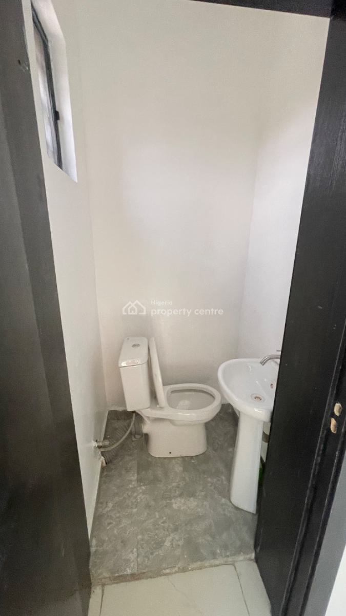 Classic and Spacious 1 Bedroom  Miniflat Apartment, Lekki Phase 1, Lekki, Lagos, Mini Flat (room and Parlour) for Sale