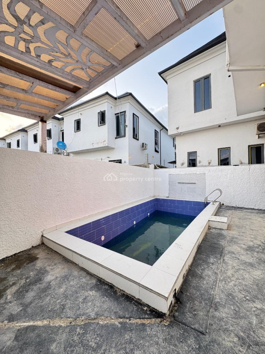Fantastic 5 Bedroom Duplex with Detailed Finishing and Swimming Pool, Luxury 5 Bedroom Duplex in a Well Secured Estate, Lekki, Lagos, Detached Duplex for Sale