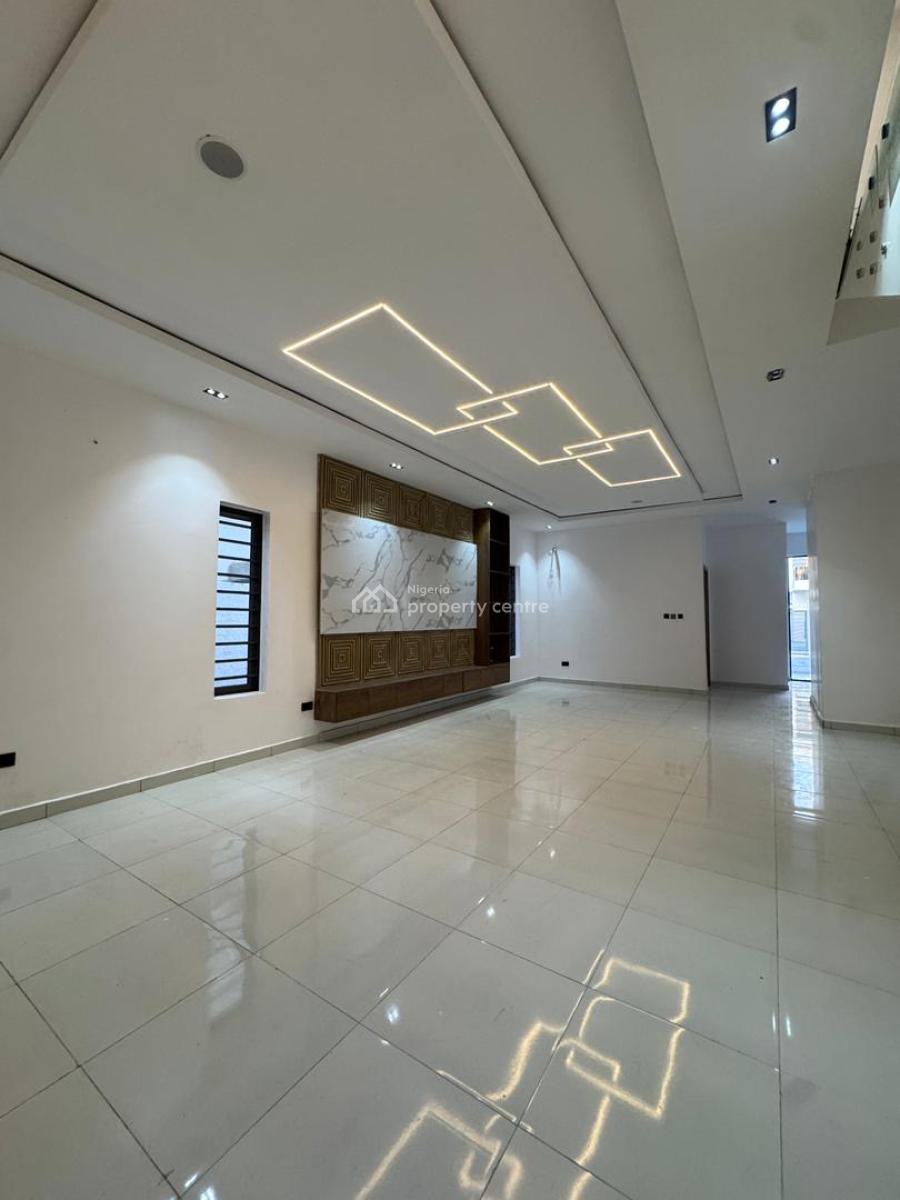 Fantastic 5 Bedroom Duplex with Detailed Finishing and Swimming Pool, Luxury 5 Bedroom Duplex in a Well Secured Estate, Lekki, Lagos, Detached Duplex for Sale