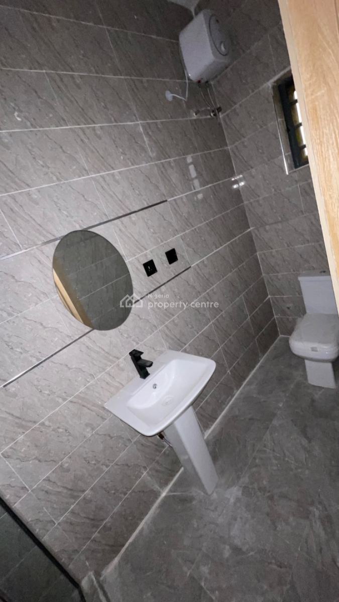 Tastefully Finished 2 Bedroom Apartment with Swimming Pool & Gym, Scheme 2, Lekki, Lagos, Block of Flats for Sale