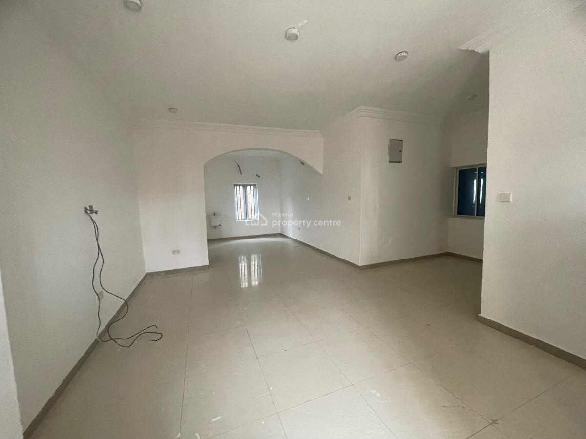 Beautiful 3 Bed Pay and Pack in Just 2 in a Compound 22/24hrs Light, Thomas Estate, Ajah, Lagos, House for Rent