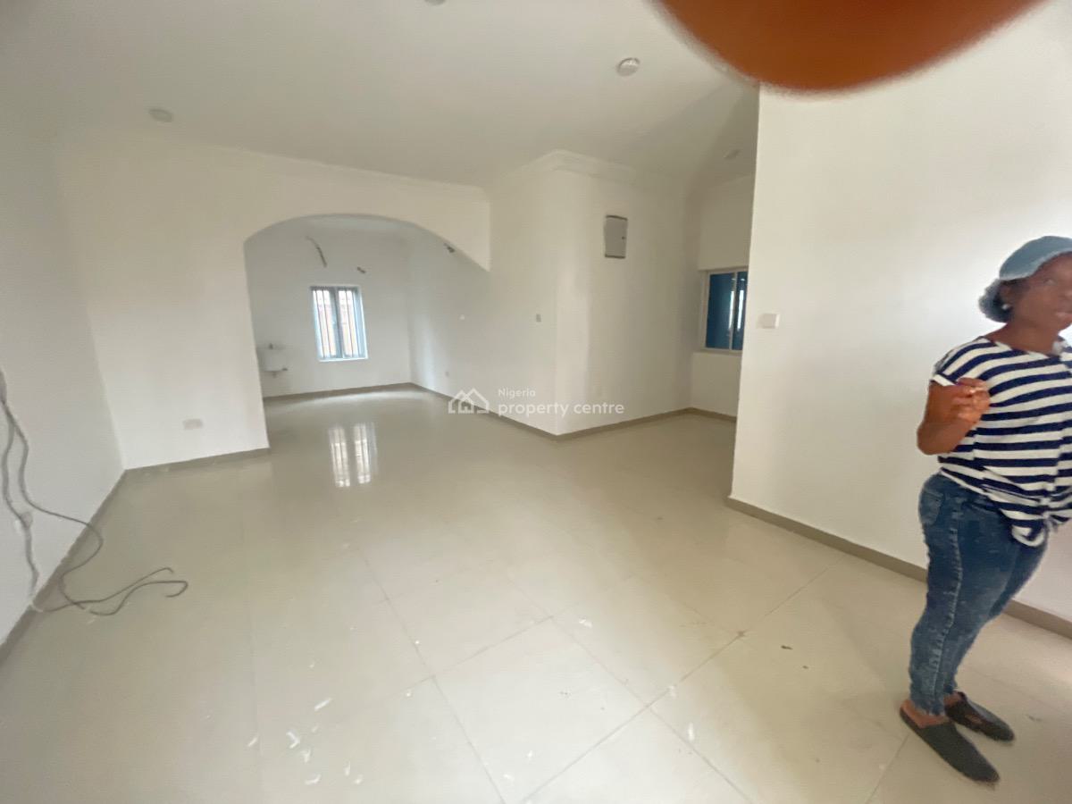 Beautiful 3 Bed Pay and Pack in Just 2 in a Compound 22/24hrs Light, Thomas Estate, Ajah, Lagos, House for Rent