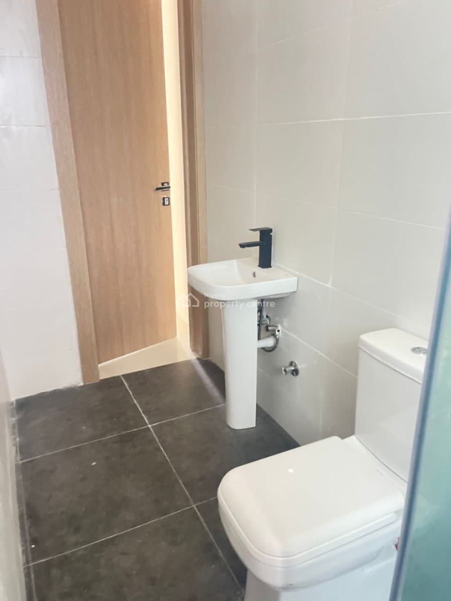 Semi Master Bedroom, Alpha Beach Road , By Coastal Road, Lekki, Lagos, Self Contain (single Rooms) for Rent