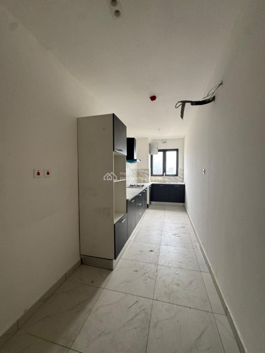 The Most Sought After 3 Bedroom Apartment with Swimming Pool, Prime Location, Easy Accessibility,proximity to Major Attractions, Lekki Phase 1, Lekki, Lagos, Flat / Apartment for Sale