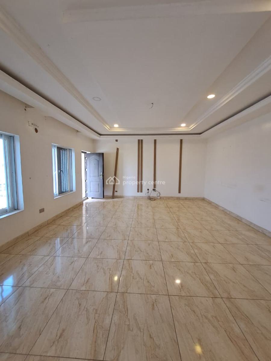 Well Finished 2 Bedroom Apartment on  Topmost Floor on a Tarred Road, Jahi Gilmore, Jahi, Abuja, House for Rent