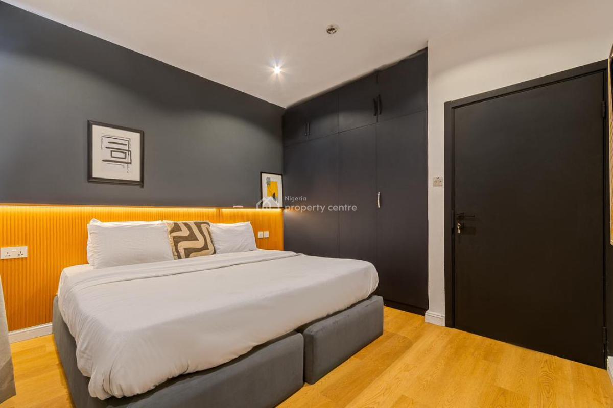 3 - Bedroom Luxury Waterfront Apartment with High-end Features, 3 Bedroom Luxury Water Front Apartment with High-end Features; Pool By, Lekki Phase 1, Lekki, Lagos, Flat / Apartment Short Let