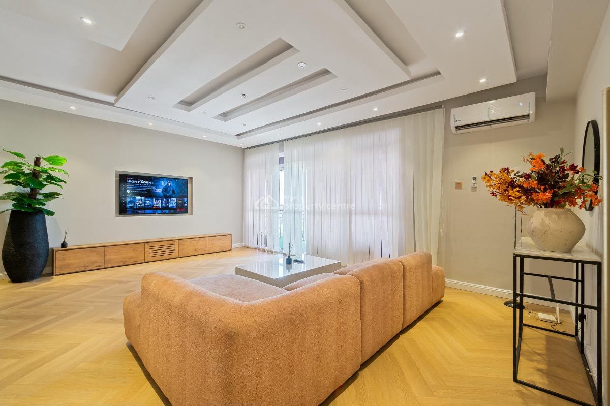 3 - Bedroom Luxury Waterfront Apartment with High-end Features, 3 Bedroom Luxury Water Front Apartment with High-end Features; Pool By, Lekki Phase 1, Lekki, Lagos, Flat / Apartment Short Let