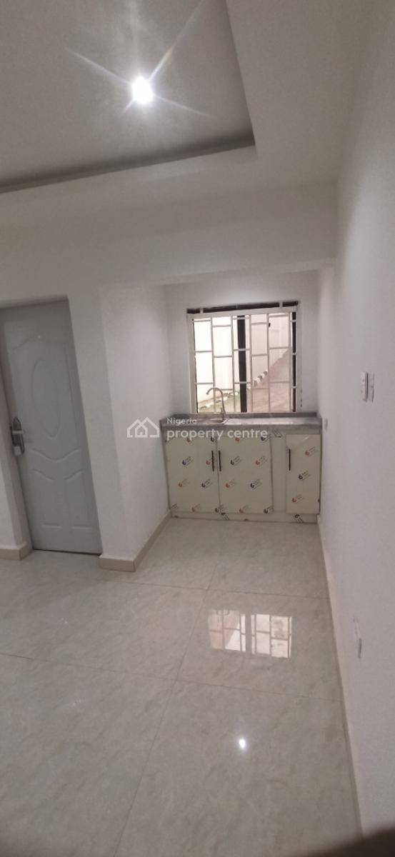 3 Bedrooms Office Apartment, Wuse 2, Abuja, Flat / Apartment for Rent