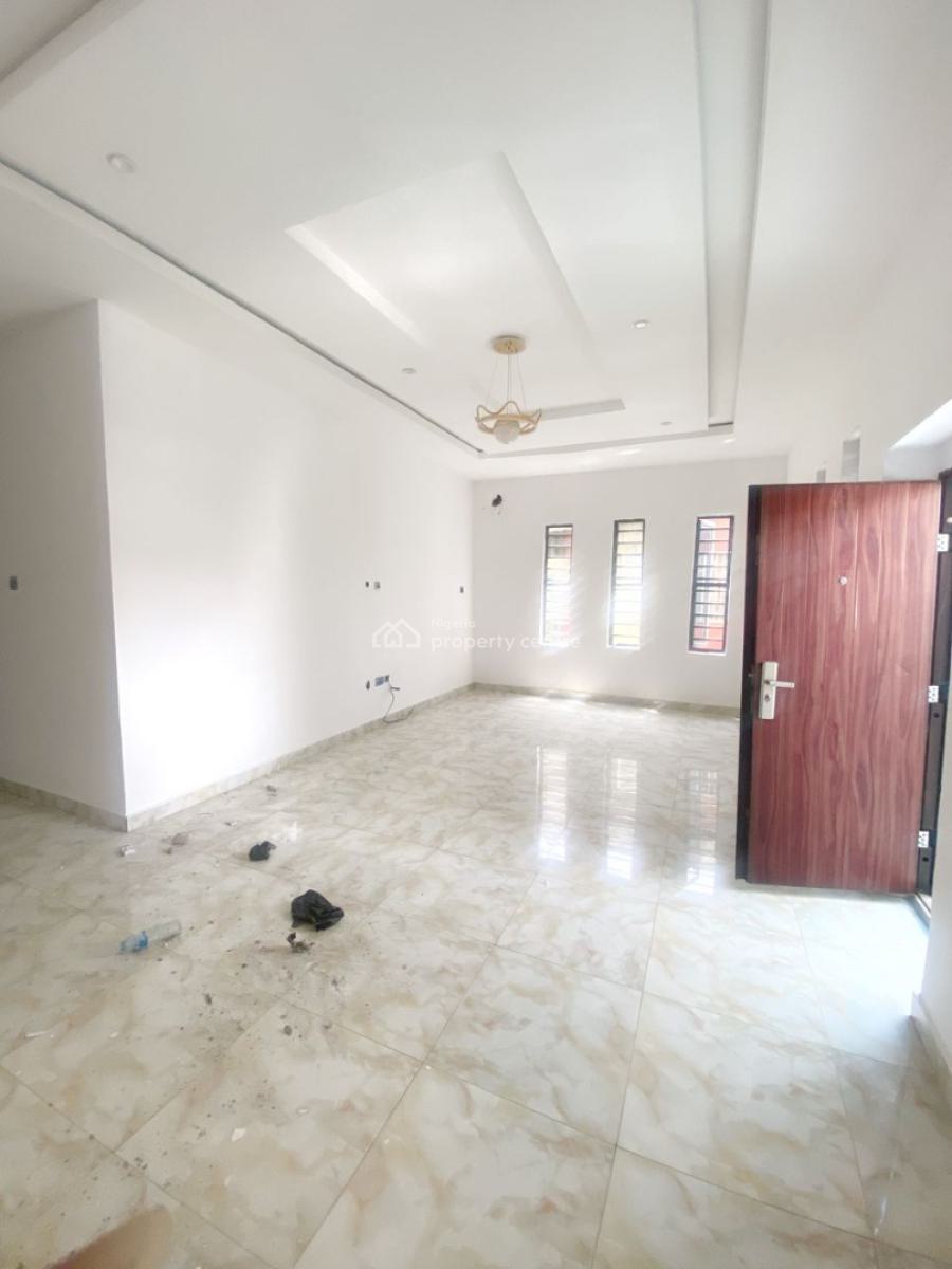 a 2 Bedroom Flat, Olowora, Magodo, Lagos, Flat / Apartment for Rent