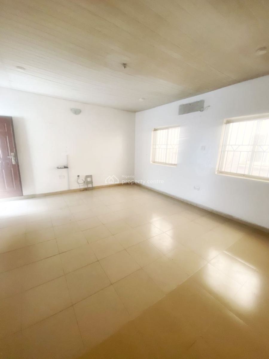 Spacious  2 Bedroom Flat, Gra Phase 1, Magodo, Lagos, Flat / Apartment for Rent
