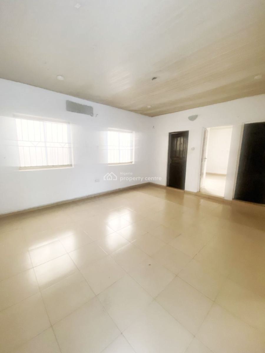 Spacious  2 Bedroom Flat, Gra Phase 1, Magodo, Lagos, Flat / Apartment for Rent