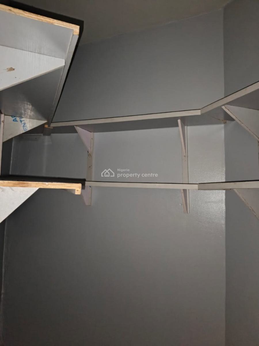 5th Floor 3-bedroom Apartment with Bq, Swimming Pool, Off Ajose Adeogun, Victoria Island (vi), Lagos, Flat / Apartment for Rent