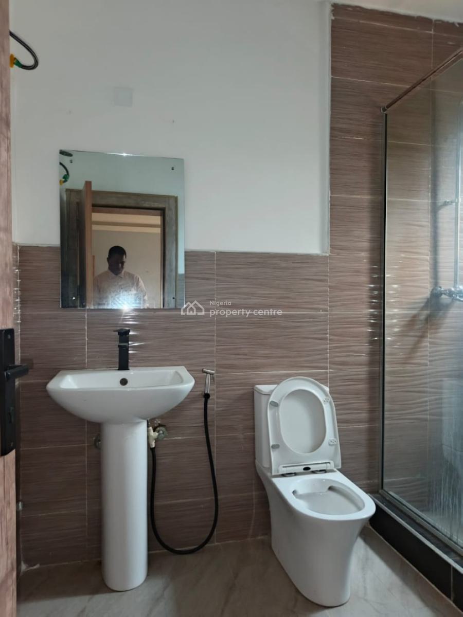 5th Floor 3-bedroom Apartment with Bq, Swimming Pool, Off Ajose Adeogun, Victoria Island (vi), Lagos, Flat / Apartment for Rent