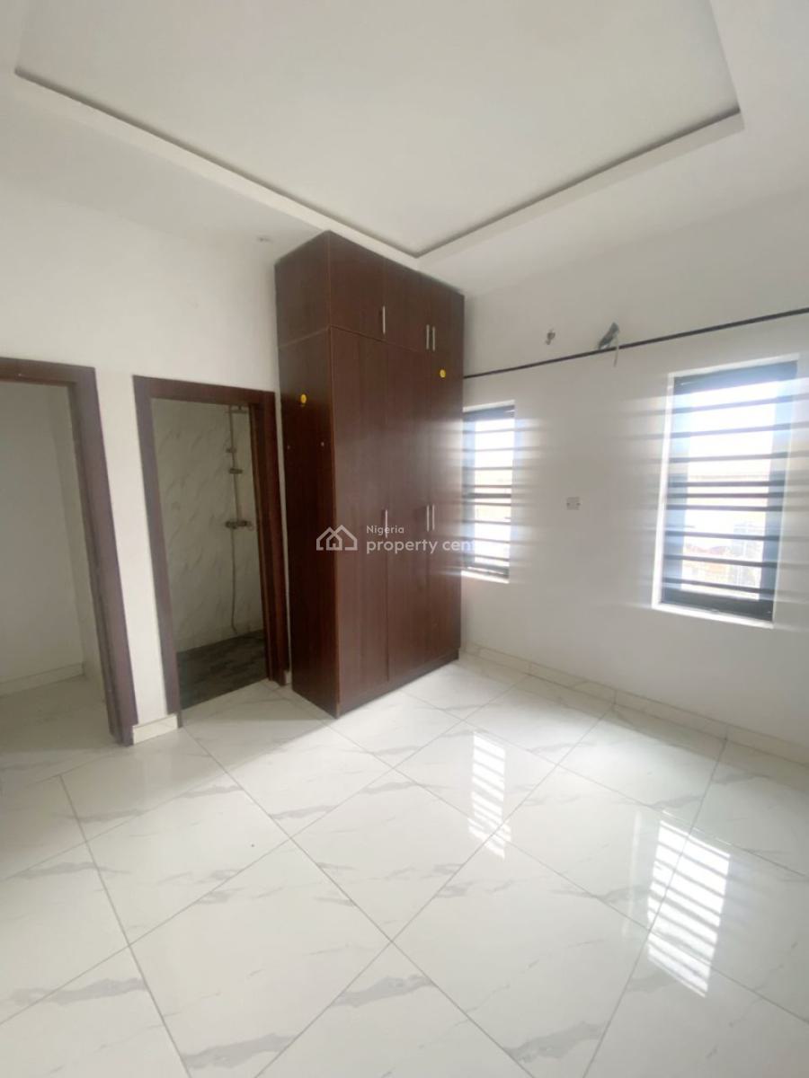 Standard Mini Flat, Gra Phase 1, Magodo, Lagos, Mini Flat (room and Parlour) for Rent