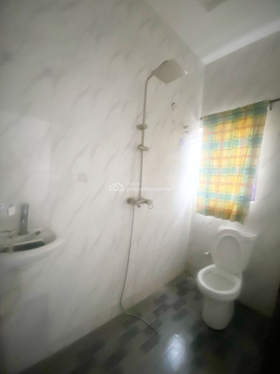 Standard Mini Flat, Gra Phase 1, Magodo, Lagos, Mini Flat (room and Parlour) for Rent