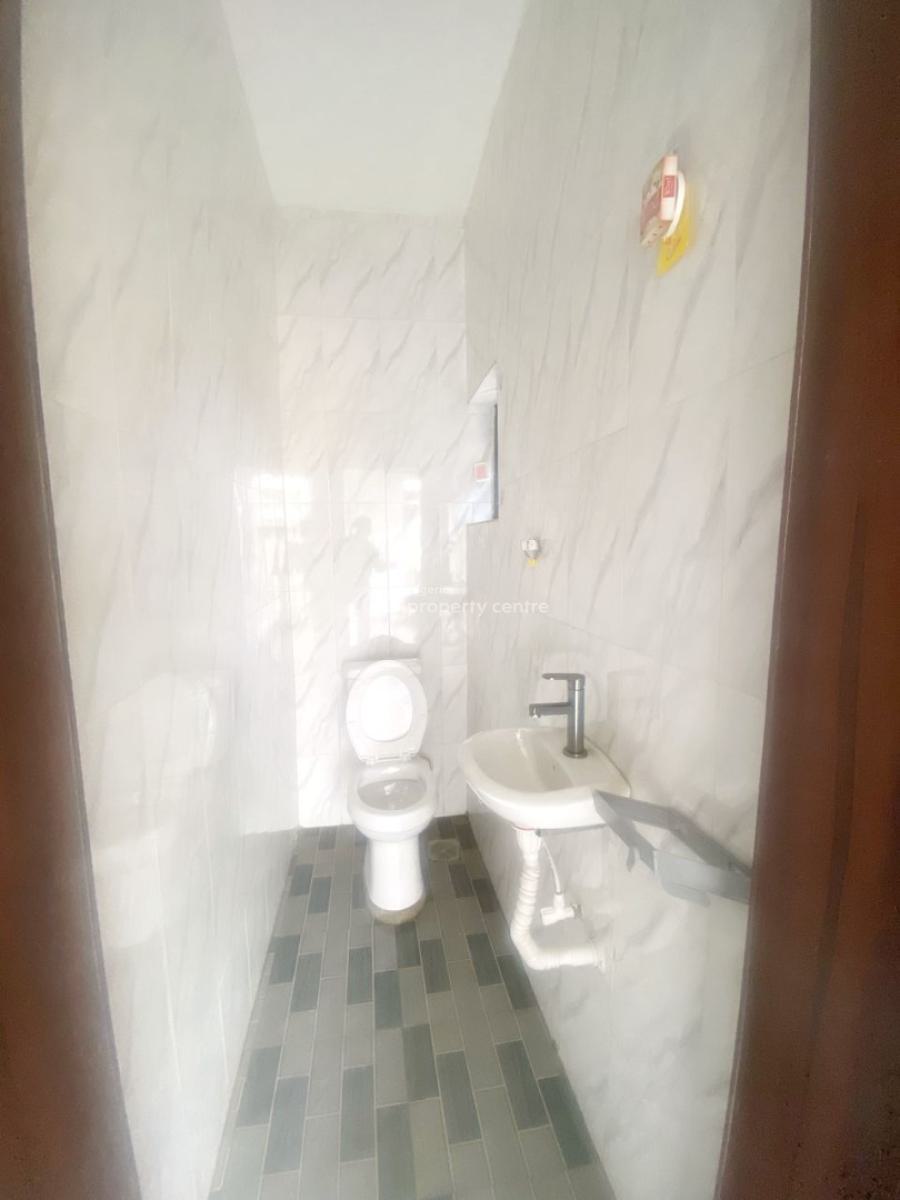 Standard Mini Flat, Gra Phase 1, Magodo, Lagos, Mini Flat (room and Parlour) for Rent