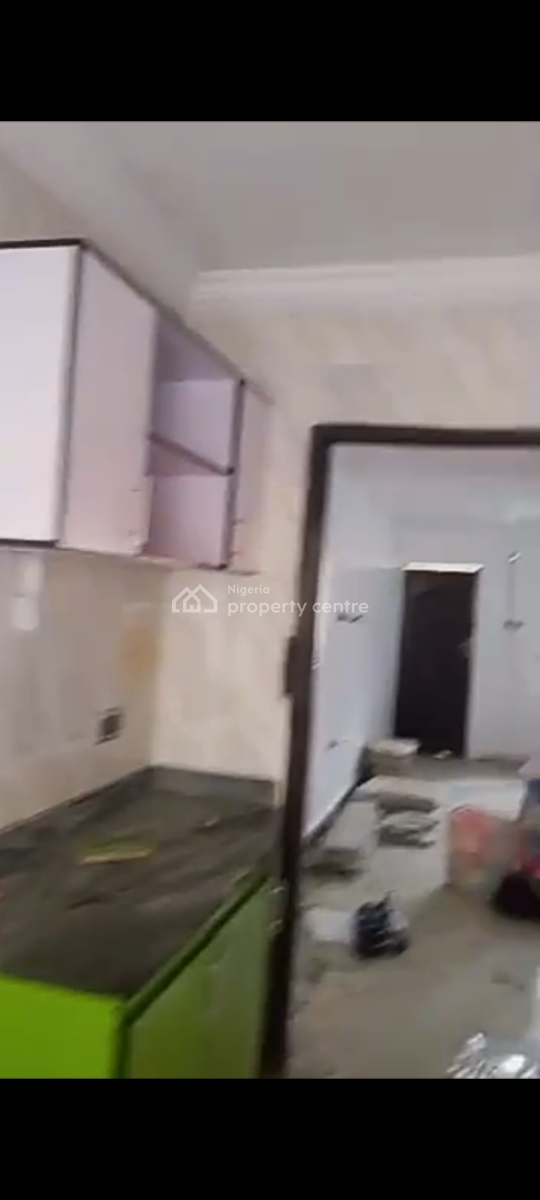 2; Bedroom Flat, Medina Estate, Gbagada, Lagos, Flat / Apartment for Rent