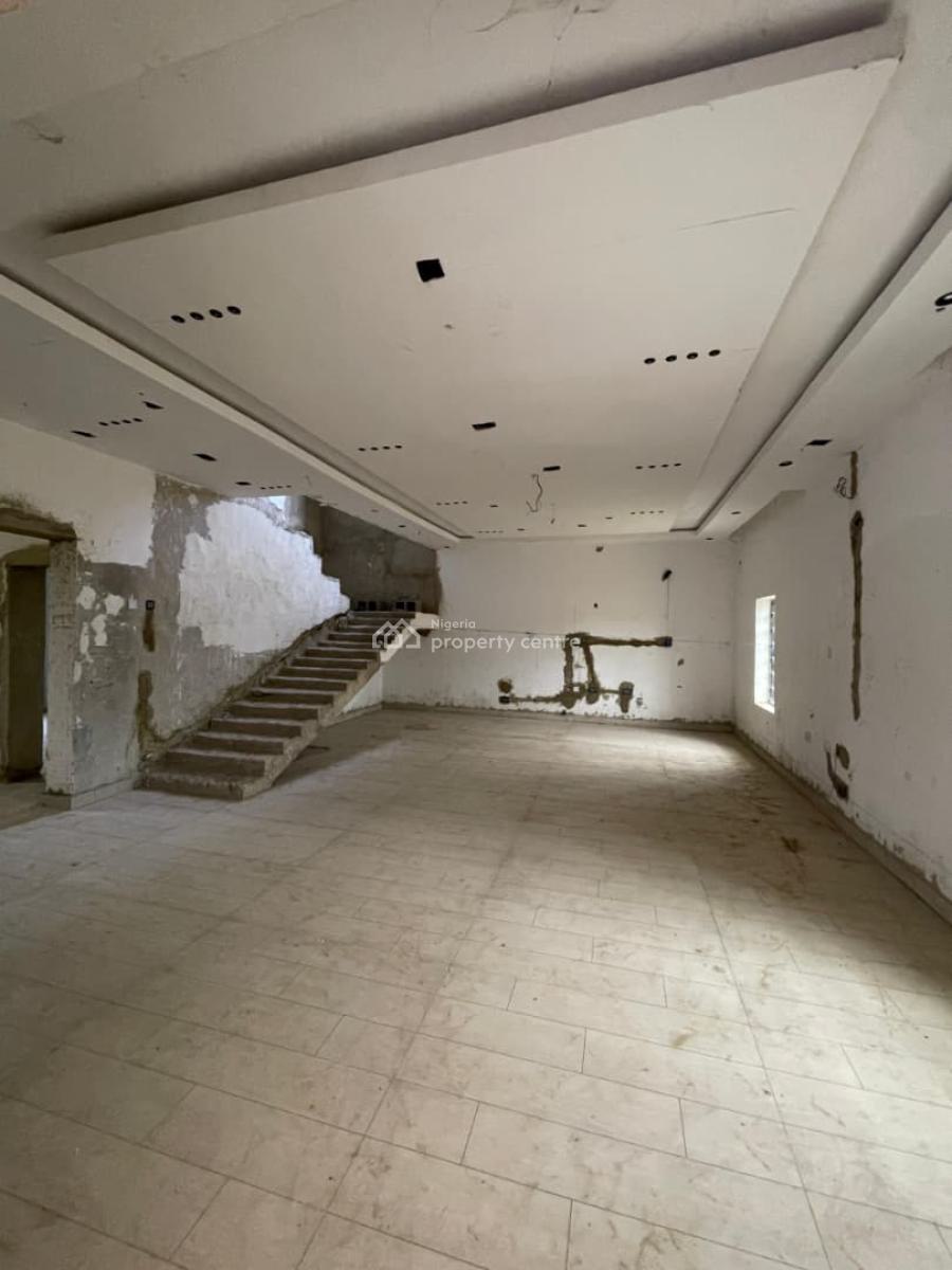 Luxury 3 Bedroom Duplex in a Serene Neighbourhood, Lugbe District, Abuja, Detached Duplex for Sale