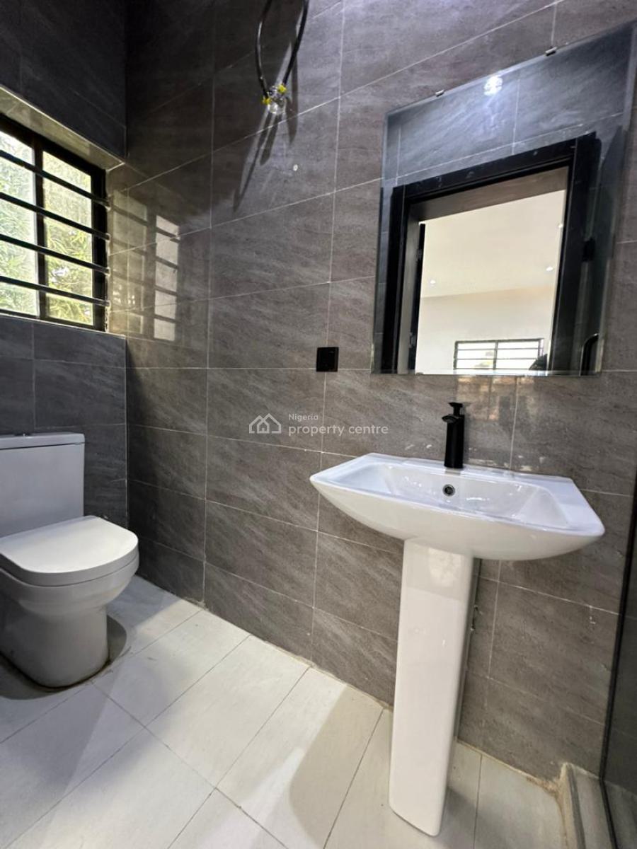 Luxury 3 Bedroom with Bq Fully Serviced, Lekki Phase 1, Lekki, Lagos, Flat / Apartment for Sale