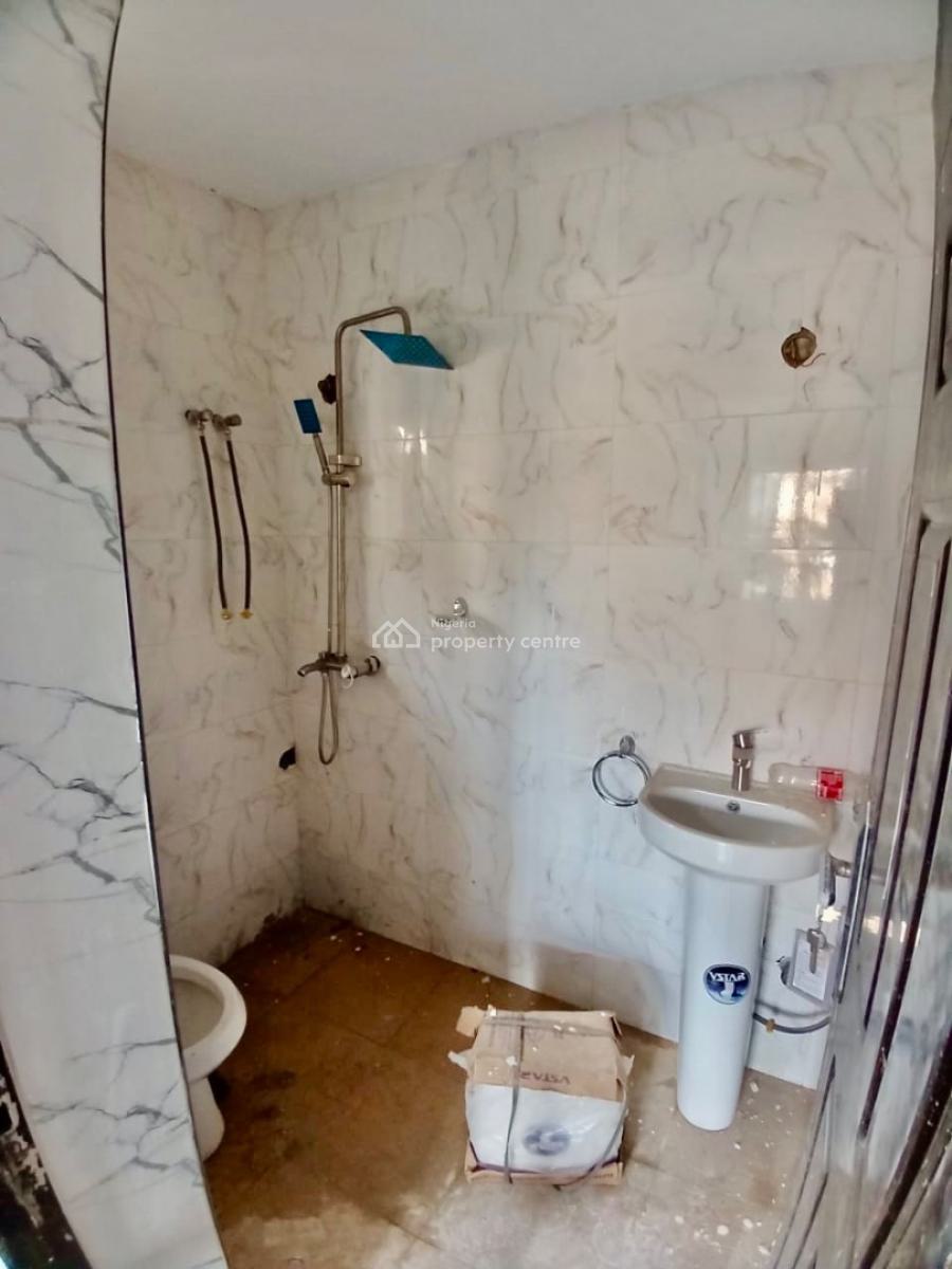 Very Spacious 2 Bedroom Apartment, By North Star Garden Estate, Galadimawa, Abuja, Flat / Apartment for Rent