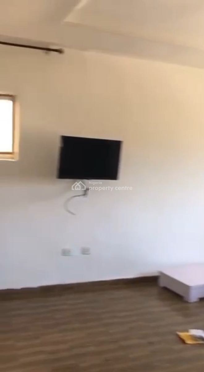 Spacious Fully Service 3-bedroom All En-suit Without Bq, Dideolu Estate Off Ligali Ayorinde, Victoria Island (vi), Lagos, Flat / Apartment for Rent