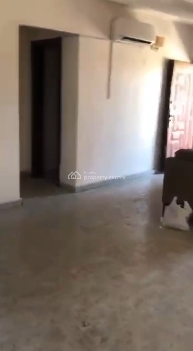 Spacious Fully Service 3-bedroom All En-suit Without Bq, Dideolu Estate Off Ligali Ayorinde, Victoria Island (vi), Lagos, Flat / Apartment for Rent