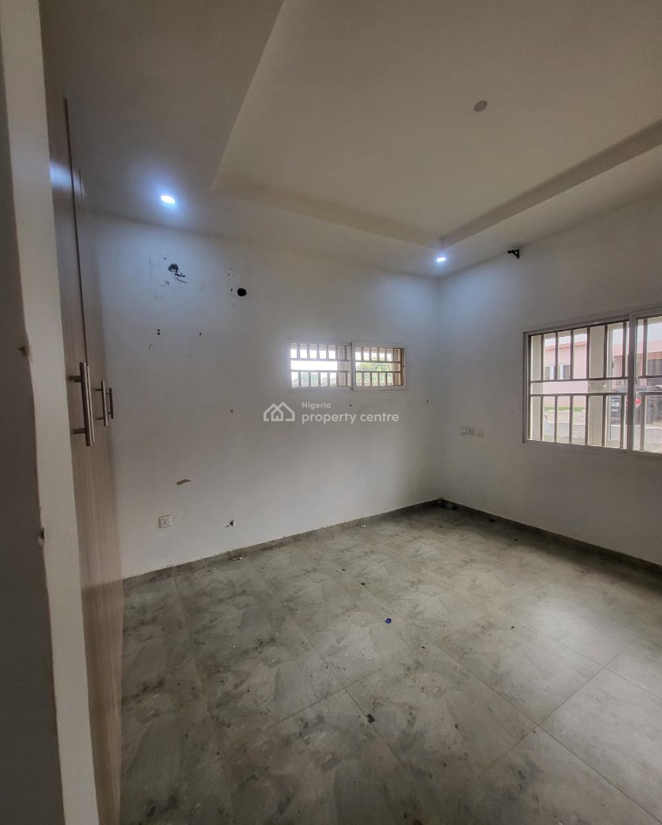 Luxurious Massive 1 Bedroom Flat, By American International School, Durumi, Abuja, Flat / Apartment for Rent