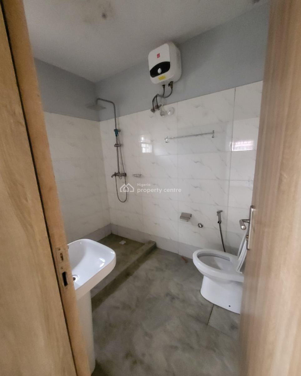 Luxurious Massive 1 Bedroom Flat, By American International School, Durumi, Abuja, Flat / Apartment for Rent