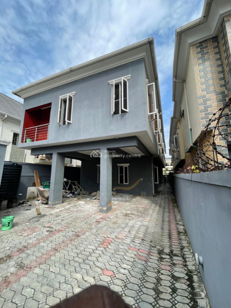 Newly Renovated  2 Bedroom Apartment, Lekki Phase 1, Lekki, Lagos, Flat / Apartment for Rent
