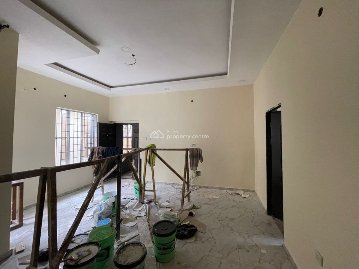 Newly Renovated  2 Bedroom Apartment, Lekki Phase 1, Lekki, Lagos, Flat / Apartment for Rent