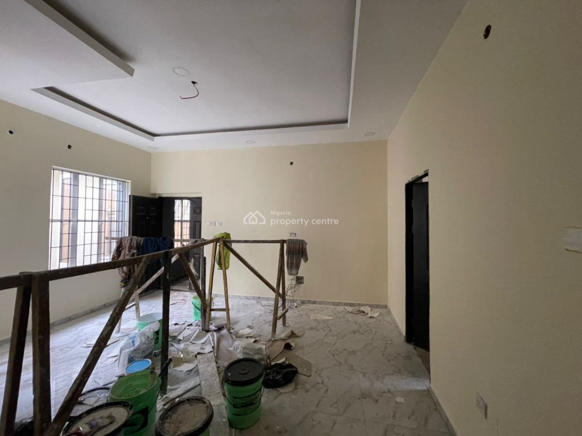 Newly Renovated  2 Bedroom Apartment, Lekki Phase 1, Lekki, Lagos, Flat / Apartment for Rent