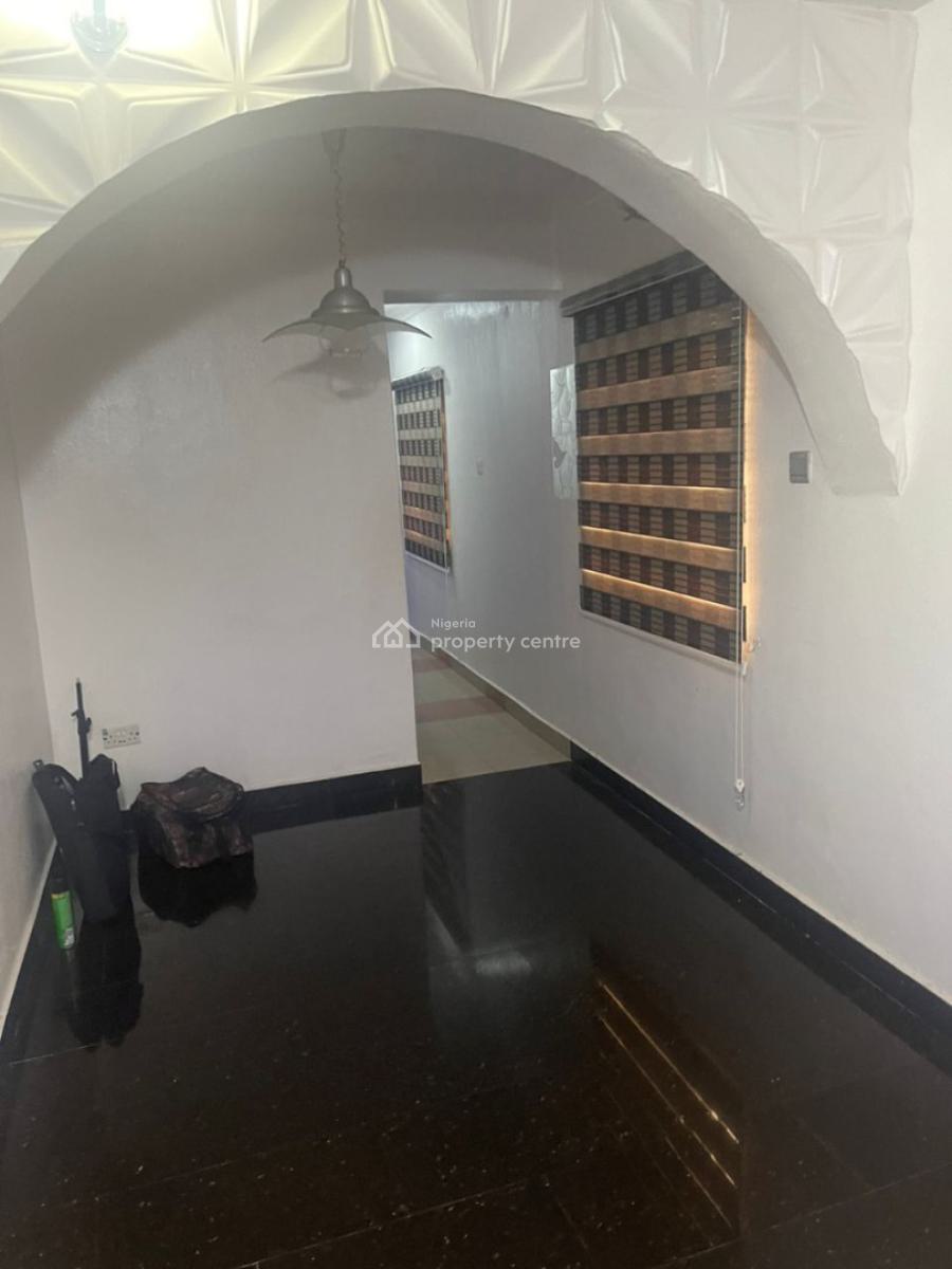 Clean 2 Bedroom Flat, Gra Phase 1, Magodo, Lagos, Flat / Apartment for Sale