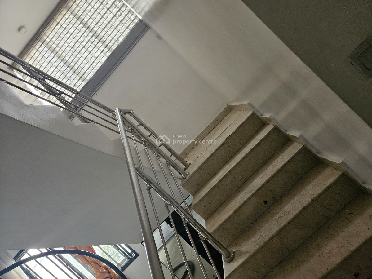 Well Maintained 4 Bedrooms Detached House with a Penthouse +2 Bedrooms, 37 Dende Street, Lekki Phase 1, Lekki, Lagos, House for Rent